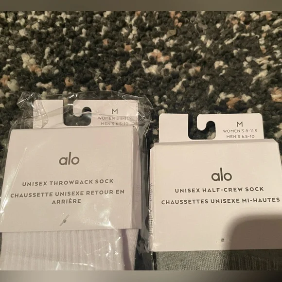 ALO Yoga Unisex Socks in Gray and White Bundle of 2 - Picture 2 of 3